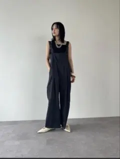 美品✦ฺLOHEN ローヘン バックオープンストリングオールインワン 