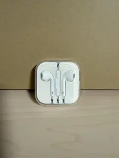 iPhoneアクセサリー　ホワイト ケース付き