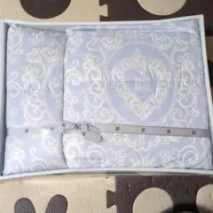 2026年最新】Givenchy 掛け布団の人気アイテム - メルカリ