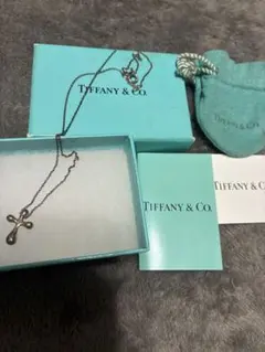 Tiffany ✴︎スモールクロスネックレスのサムネイル