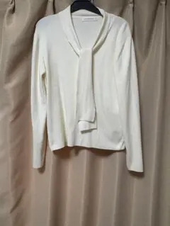 ボウタイ ニット