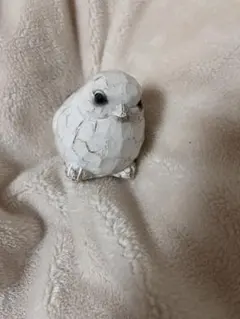 鳥の置物