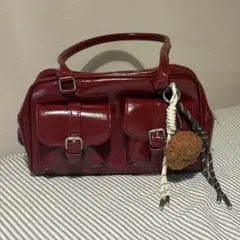 未使用　レッド エナメル調 ハンドバッグ