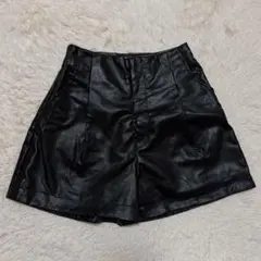 GRL レザーショートパンツ
