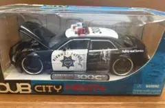 DUB CITY 300C パトカーのサムネイル