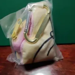 映画ちいかわ 人魚の島のひみつ ダイカットポーチ うさぎ