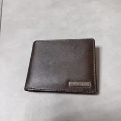 courregesレザー 二つ折り財布