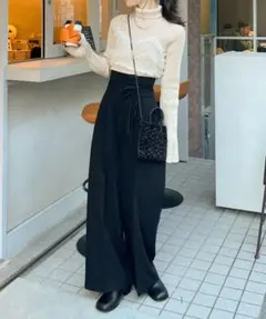 美品】hinari ウェーブプリーツパンツ ブラウン Sサイズ - メルカリ