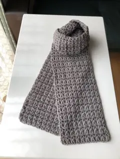 【ハンドメイド】V字模様のマフラー❤️秋冬大活躍　男女兼用　★グレー