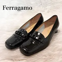Ferragamo ガンチーニ　パンプス 黒　エナメルのサムネイル