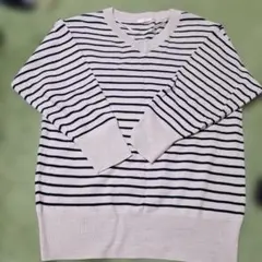 GU ボーダー Vネックニット セーター Sサイズ