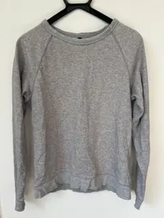 グレー ラグランスリーブ クルーネック スウェット