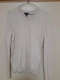 GAP ホワイト Vネックセーター M　ほぼ未使用品