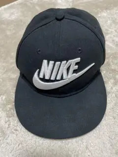 NIKE Dri-FIT ロゴ刺繍キャップ 黒　帽子