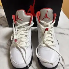 Nike Air Jordan 5 Retro "Fire Red" 2020のサムネイル