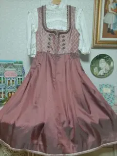 ドイツKRÜGER クルーガー☆美しい薔薇色のディアンドル☆40サイズ☆タグ付き