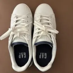 GAP レディース スニーカー ホワイト ネイビーのサムネイル