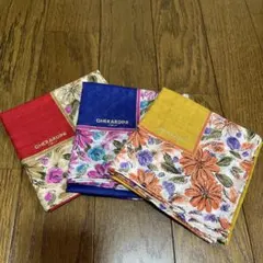 GHERARDINI 花柄ハンカチ3枚セットのサムネイル