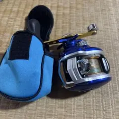 Daiwa MAGFORCE リール 青 ケース付き