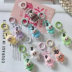 ラブブ　ミニぬいぐるみ　キーホルダー