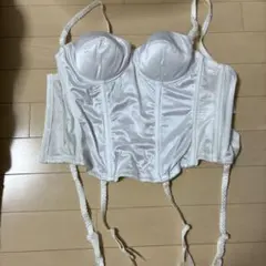 트라이엄프 브라이덜 이너 뷔스티에 B75 화이트