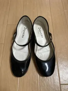 【値下げしました】【美品】repetto エナメル ストラップ ローヒール