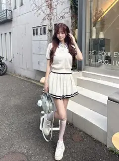 ポロニットトップス×プリーツミニスカートセットアップ