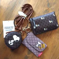 【新品未使用】スヌーピー ３連マルチショルダーバッグ