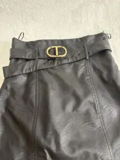 TWINSET オーバルTベルト レザー ロングスカート W40 - メルカリ