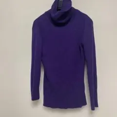 紫 タートルネック 長袖セーター