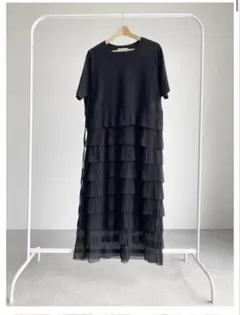 フリルデザイン 黒 カットソーワンピース