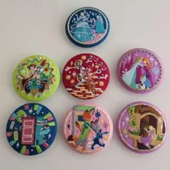 ディズニー　刺繍缶バッジ2　　7個セット