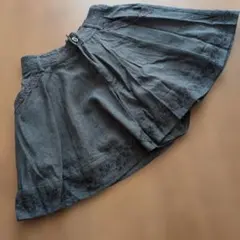 アクシーズファム　ダークグレー フレアキュロット レース装飾