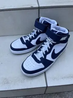 NIKE スニーカー　コートバーロー　23.5cm