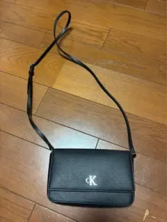 Calvin Klein Jeans ショルダーバッグ ブラックのサムネイル