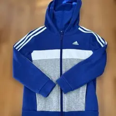 140サイズ　パーカー