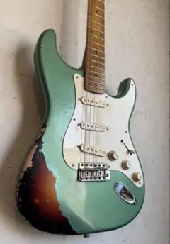 Fender 50s Stratocaster classic nitroのサムネイル