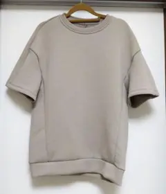 GUアクティブ　ベージュ ラウンドネック スウェットTシャツ　Sサイズ