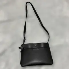 ブラック ショルダーバッグ