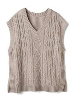 韓国系 ケーブルニットベスト グレー Vネック 重ね着 トレンド