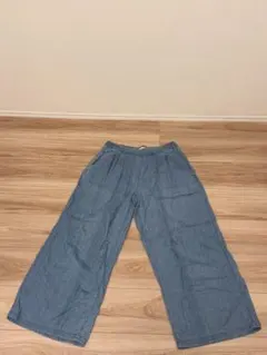 ライトブルー　デニム　ワイドパンツ