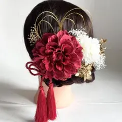 Item thumbnail for item 69949f56-f8fa-4104-b786-bcbc6a140b3a