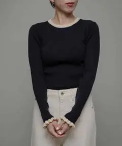 アーバンリサーチサニーレーベル　袖口フリルクルーネックプルオーバー　ネイビー