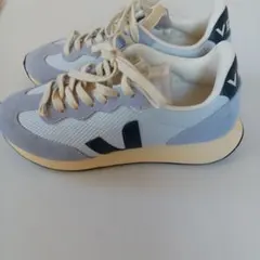 新品　VEJA スニーカー ライトブルー スエード24センチのサムネイル
