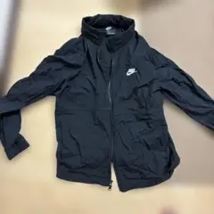 Nike ブラック ナイロンジャケット