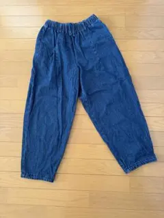 GU ダークブルー デニムパンツ