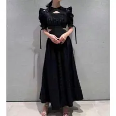 a*u様 スイッチングデコルテオープンワンピース　黒　ブラック