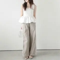 AMELY サイドライン トラックパンツ ベージュ スポーティ レースのサムネイル