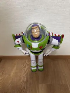 トイ・ストーリー リアルサイズ トーキングフィギュア バズ・ライトイヤー