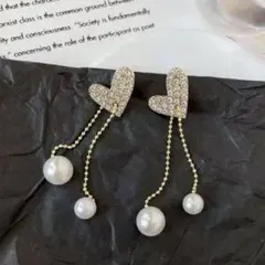 新品　ハートデザインパールピアス　両耳